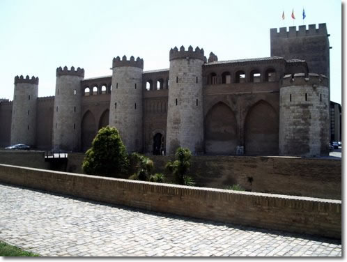 zaragoza-aljaferia-palace.jpg